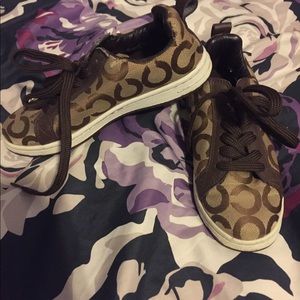COACH tennis shoes size: 6